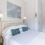 Отель Il Perlo 3*