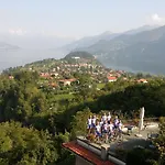Отель Il Perlo 3*